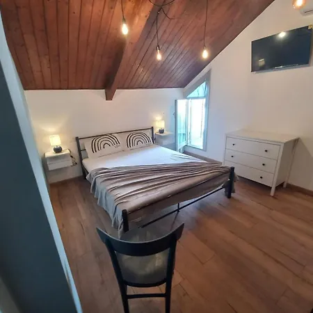 Vinga Holiday's House Imperia