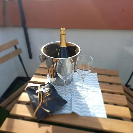 Vinga Holiday's House אימפריה