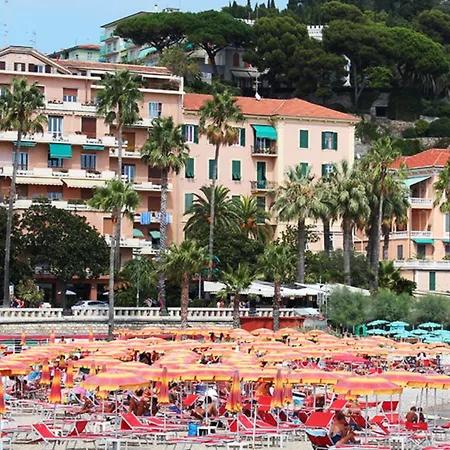 Vinga Holiday's House